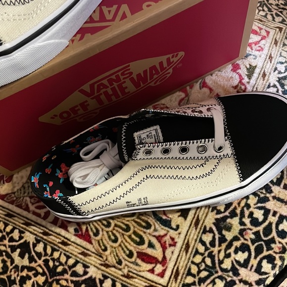 Vans old skool “outside in“mules ! Brand new , never worn. Ordered wrong size 🫣 - Picture 5 of 7